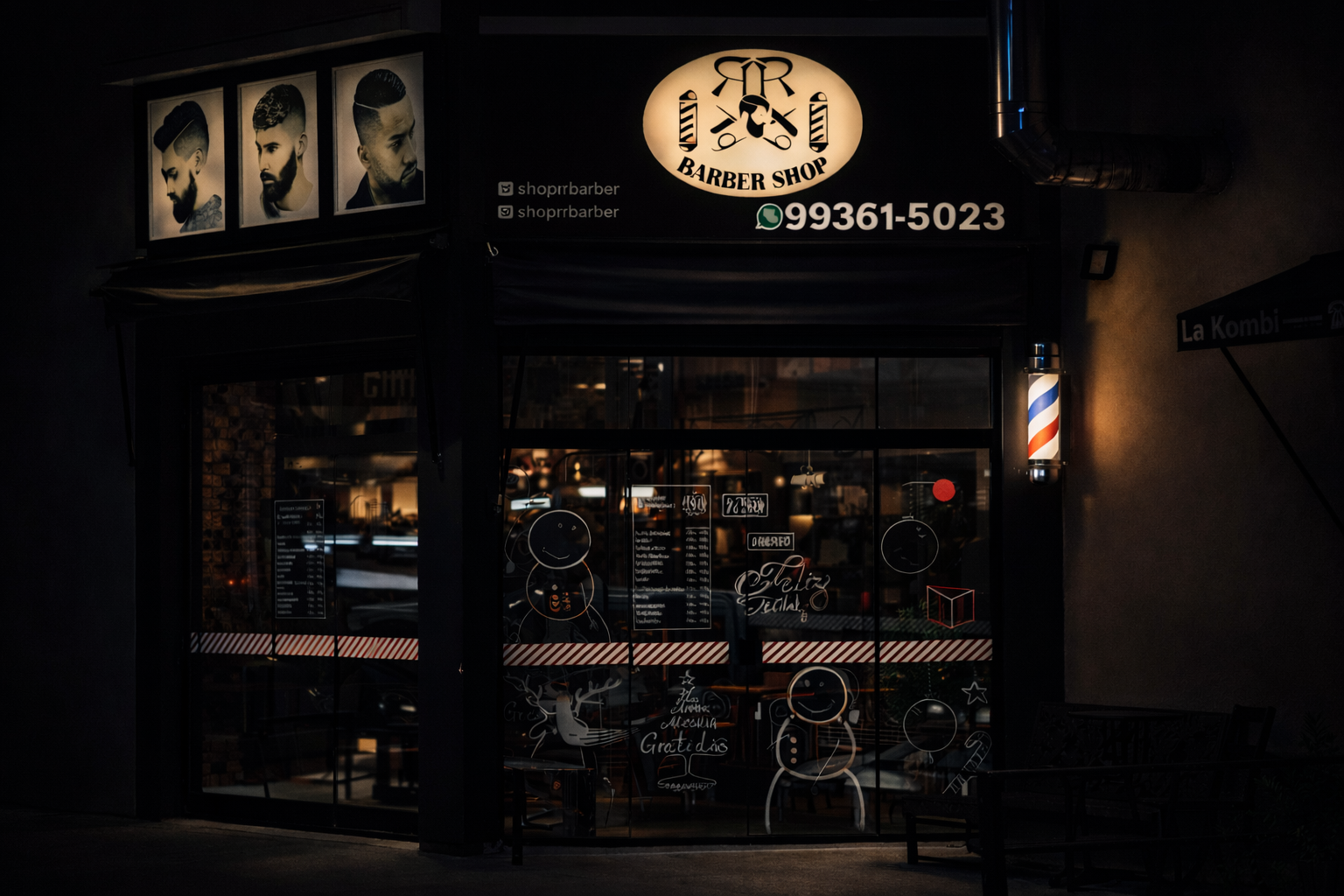 Interior da RR Barber Shop